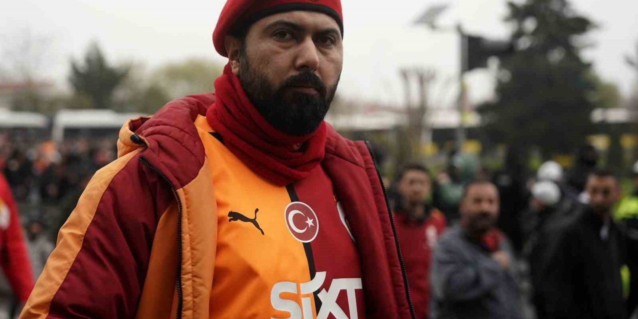 GALATASARAY TARAFTARI, KADIKÖY’DE