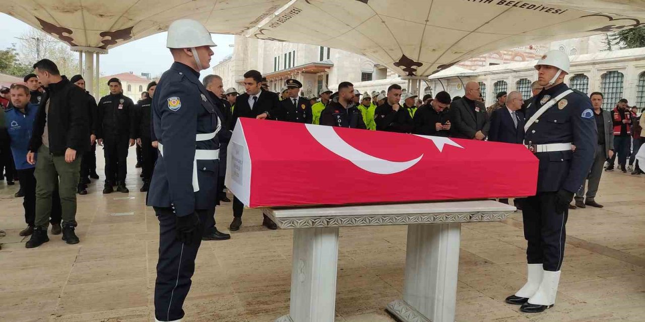 ŞEHİT BEKÇİ UĞUR GÖLÇEK SON YOLCULUĞUNA UĞURLANDI