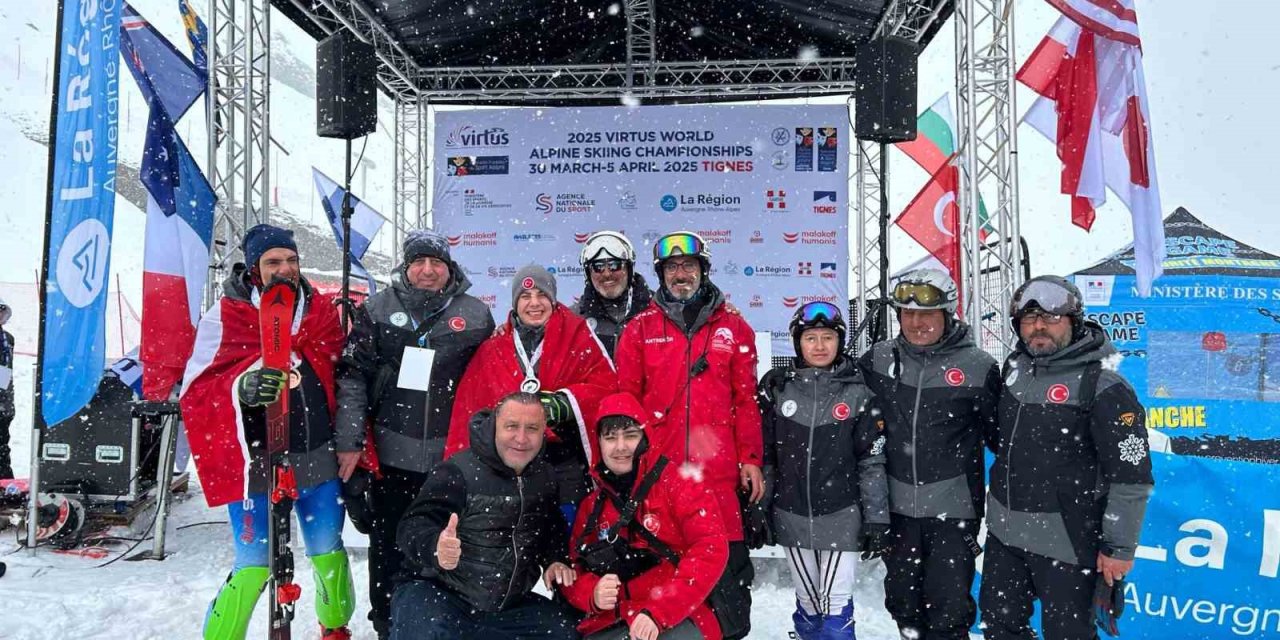 OTİZMLİ ÖZEL SPORCULAR, DÜNYA KAYAK ŞAMPİYONASI’NDA 3 MADALYA KAZANDI