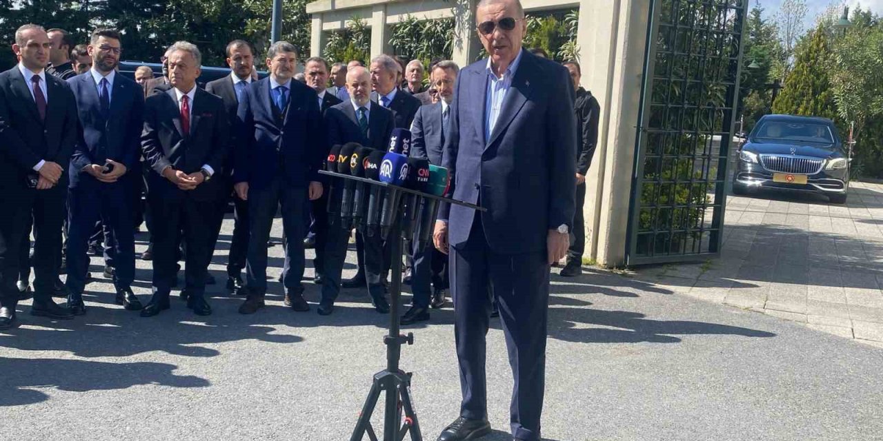 CUMHURBAŞKANI ERDOĞAN, "TÜRKİYE DİPDİRİ AYAKTADIR, DİPDİRİ GÜNDEMİ ELİNDE TUTMAKTADIR"