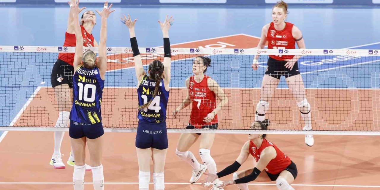 2025 KADINLAR AXA SİGORTA KUPA VOLEY’DE İLK FİNALİST FENERBAHÇE