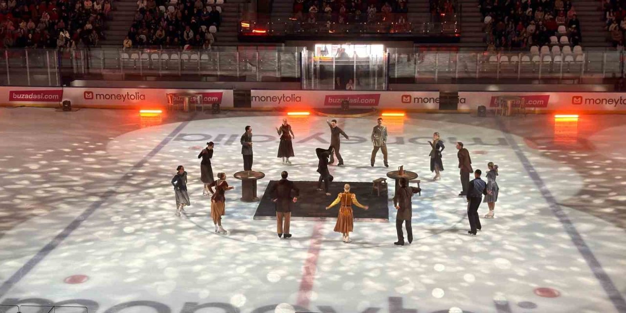 CİNDERELLA ON ICE GÖSTERİSİNİN İLKİ, ZEYTİNBURNU BUZ ADASI’NDA SEYİRCİYLE BULUŞTU