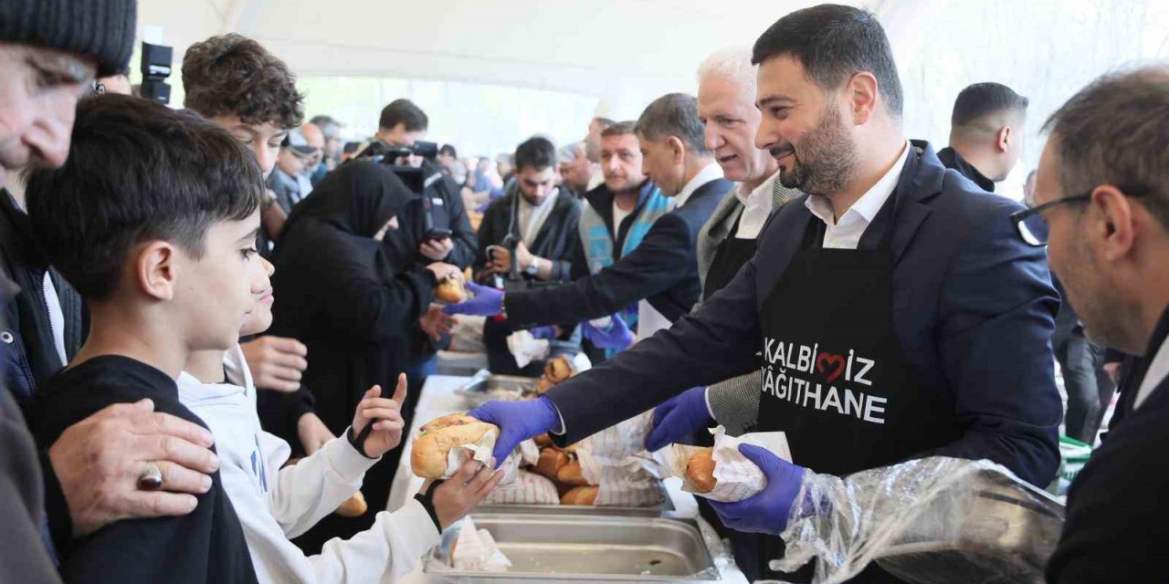 KAĞITHANE’DE BALIK EKMEK ZİYAFETİ