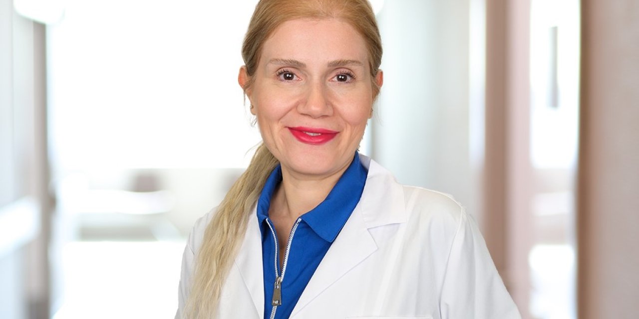 "DİŞ RENKLENMESİNİ AZALTACAK ÖNERİLER"