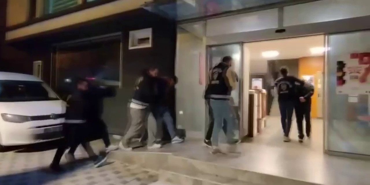 MALTEPE VE ATAŞEHİR’DE MOTOSİKLET HIRSIZLIĞI: 4 ŞÜPHELİ SUÇÜSTÜ YAKALANDI