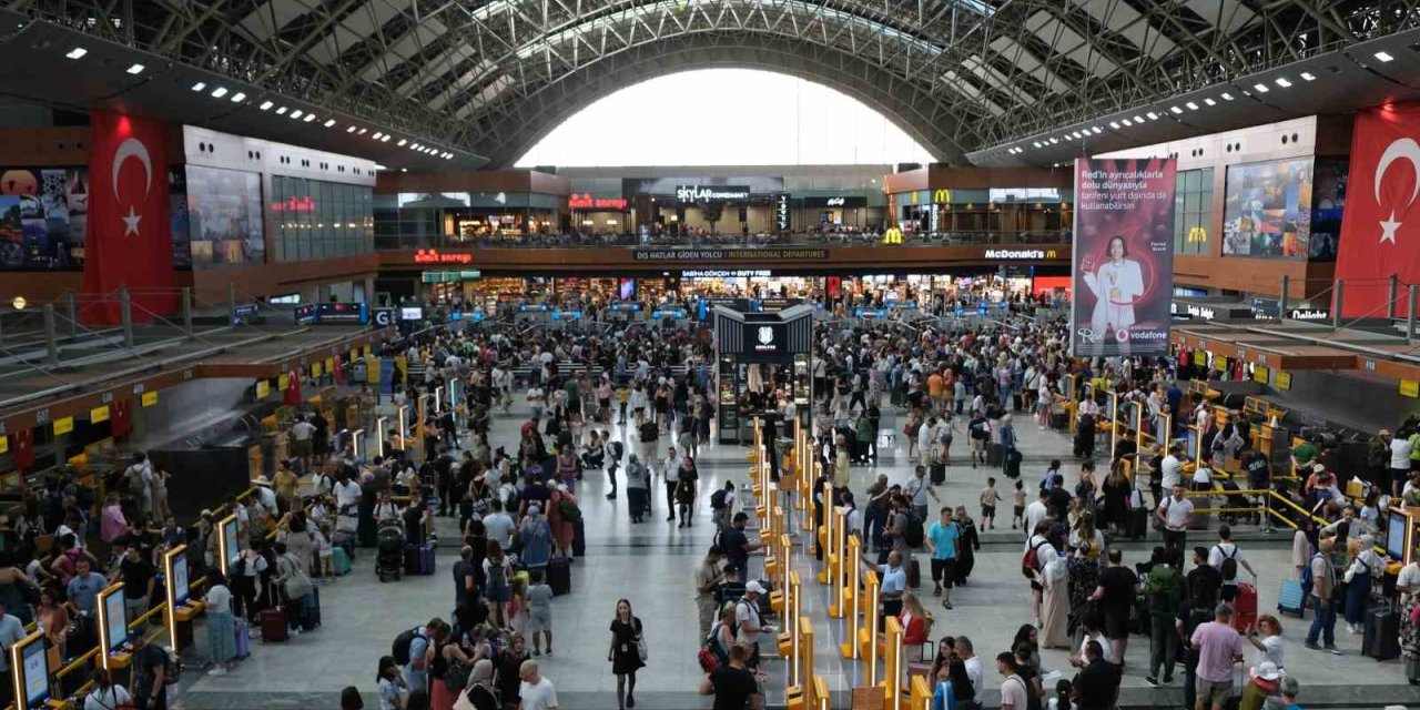 SABİHA GÖKÇEN HAVALİMANI’NDA REKOR BAYRAMI: 1 MİLYON 284 BİN YOLCUYA HİZMET VERİLDİ