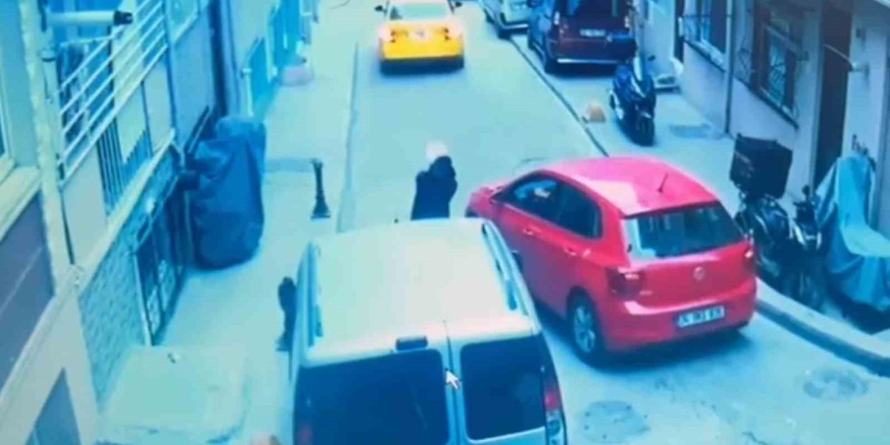 TARTIŞTIĞI KADININ BİNDİĞİ TAKSİYE ATEŞ AÇTI