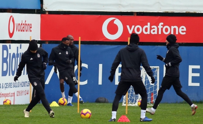 Beşiktaş taktik ve kondisyon çalıştı