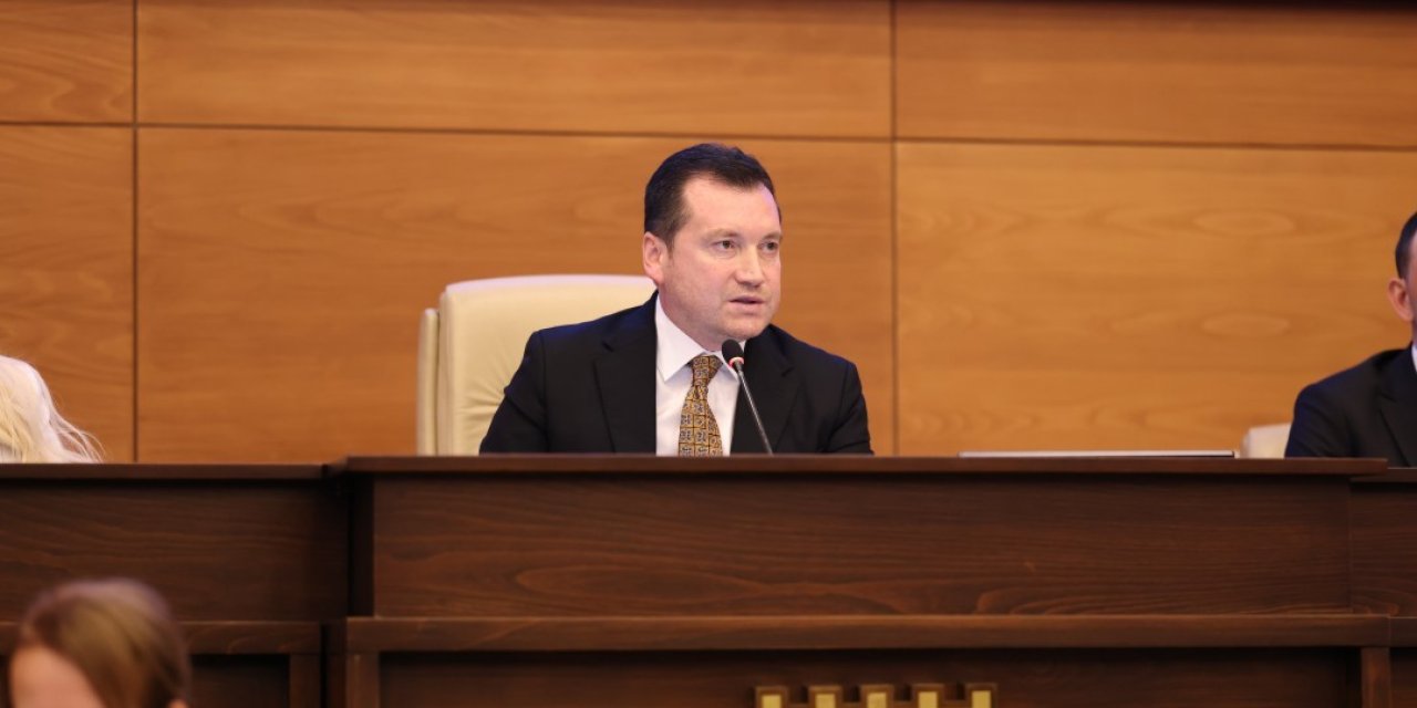 SİLİVRİ BELEDİYE BAŞKANI BALCIOĞLU: "PARASIZLIĞI YÖNETİYORUZ"