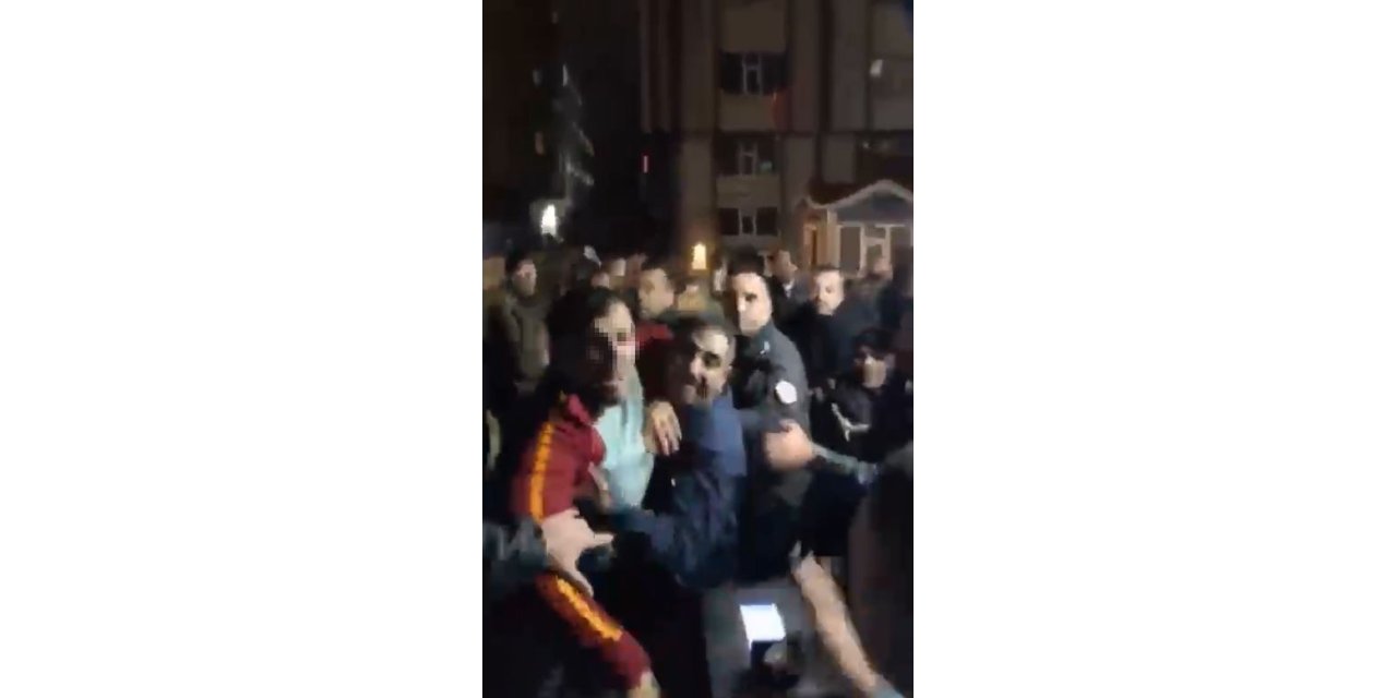 ÖĞRENCİLER İLE TAKSİCİLERİN KAVGASI YURTTA SON BULDU; O ANLAR KAMERADA