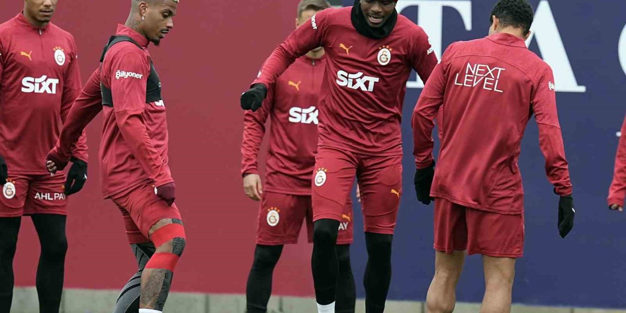 GALATASARAY, SAMSUNSPOR MAÇI HAZIRLIKLARINA DEVAM ETTİ