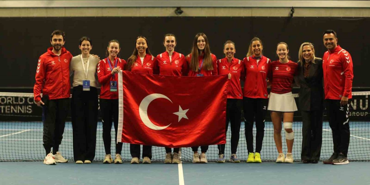 A MİLLİ KADIN TENİS TAKIMI, FRANSA’YI MAĞLUP ETTİ