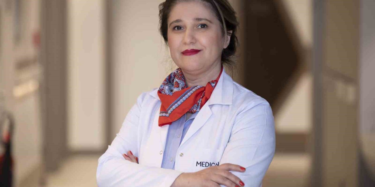 ORTA YAŞ ÜSTÜNE PARKİNSON UYARISI: SİNSİ BAŞLAR, YAVAŞ İLERLER