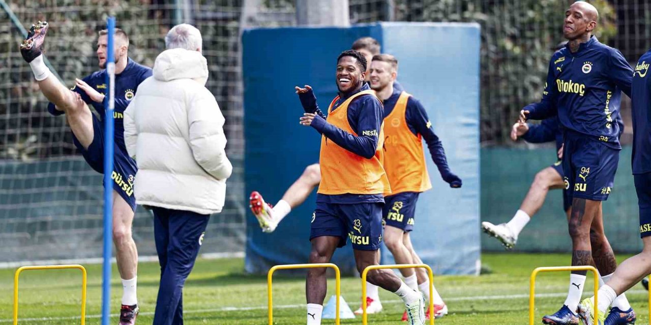 FENERBAHÇE’DE, SİVASSPOR MAÇI HAZIRLIKLARI DEVAM ETTİ