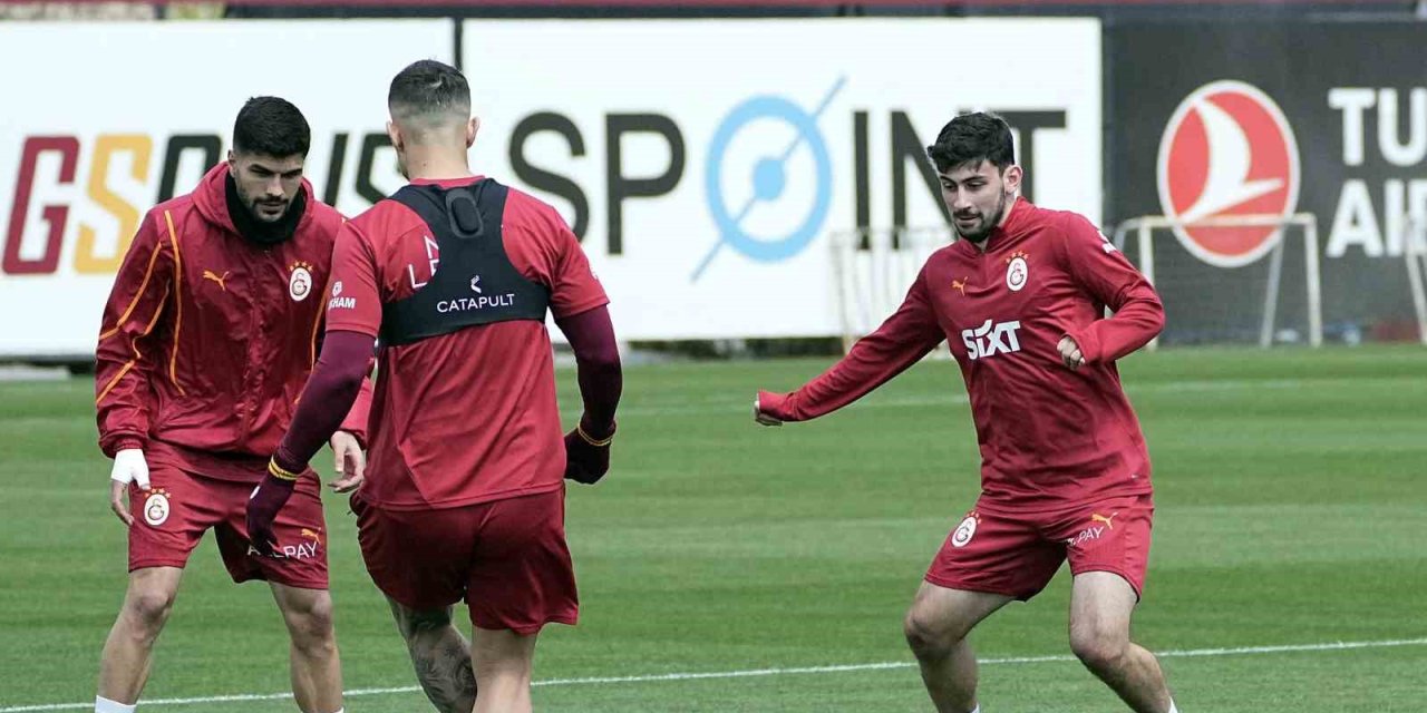 GALATASARAY, SAMSUNSPOR MAÇININ HAZIRLIKLARINI TAMAMLADI