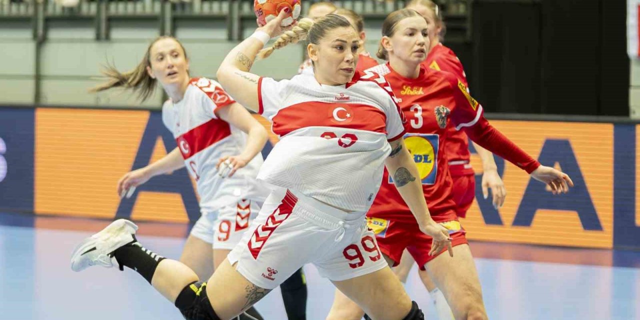 A MİLLİ KADIN HENTBOL TAKIMI, AVUSTURYA’YA 36-29 MAĞLUP OLDU
