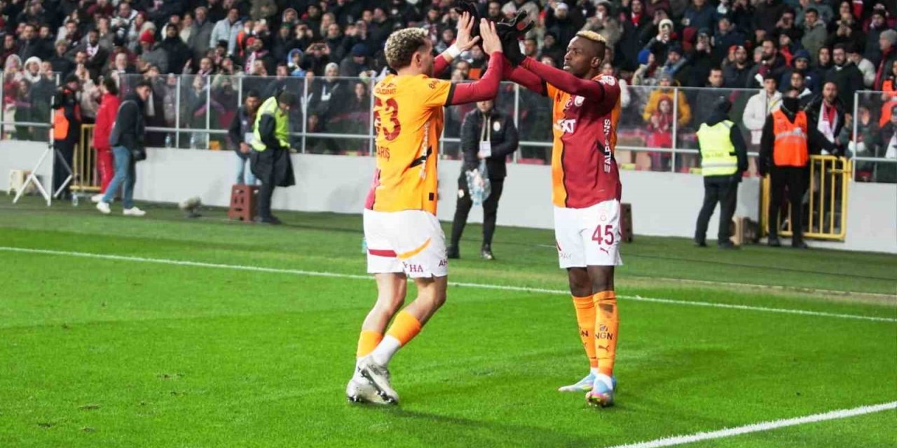 GALATASARAY, SAMSUNSPOR’A KARŞI GALİBİYET SERİSİNİ 8’E ÇIKARDI