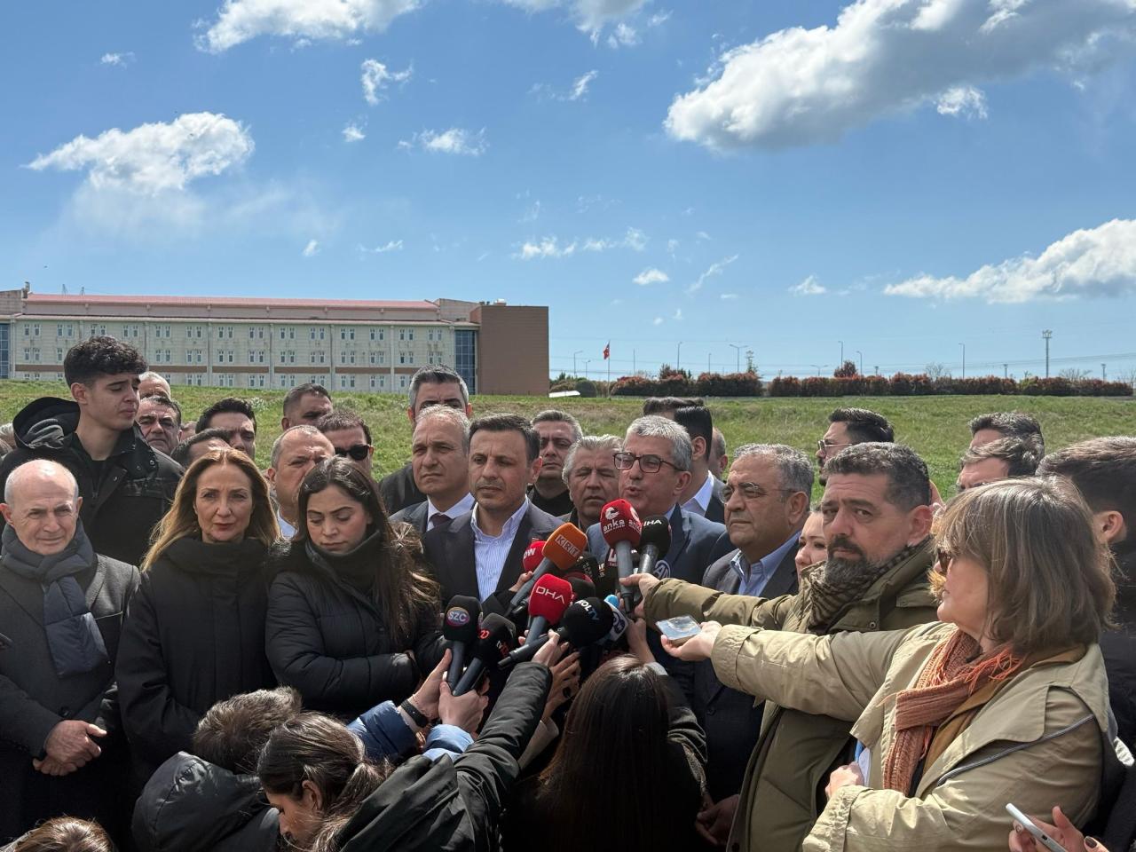 Gökhan Günaydın: ‘Gürlek’in Yıllarca Başkanlık Yaptığı Mahkemeye Düştü’