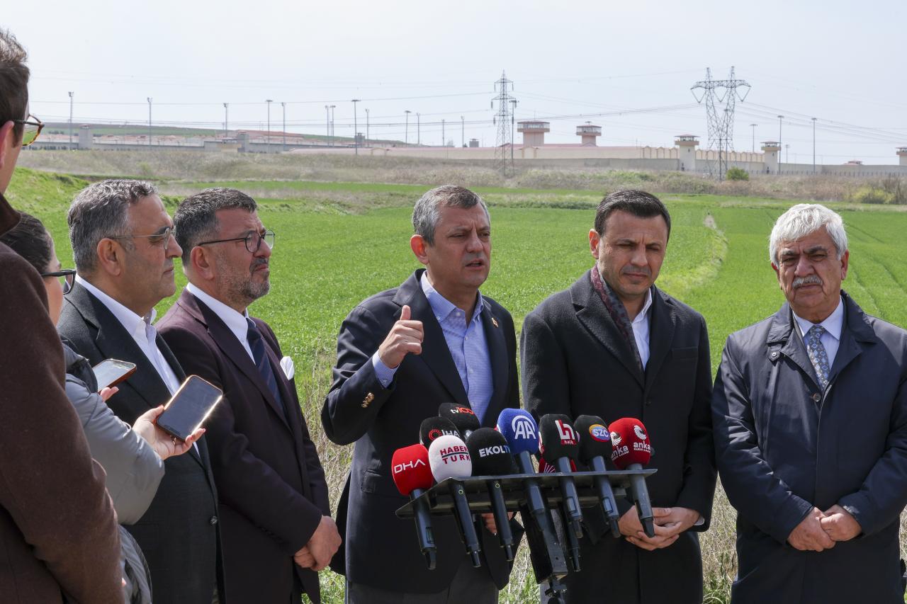 Cumhuriyet Halk Partisi Genel Başkanı Özgür Özel: “Bir Tane Belge Yok, Gizli Tanıkların İftiraları Var”