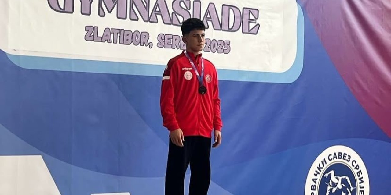 SULTANGAZİLİ GÜREŞÇİ DÜNYA 3.’SÜ OLDU