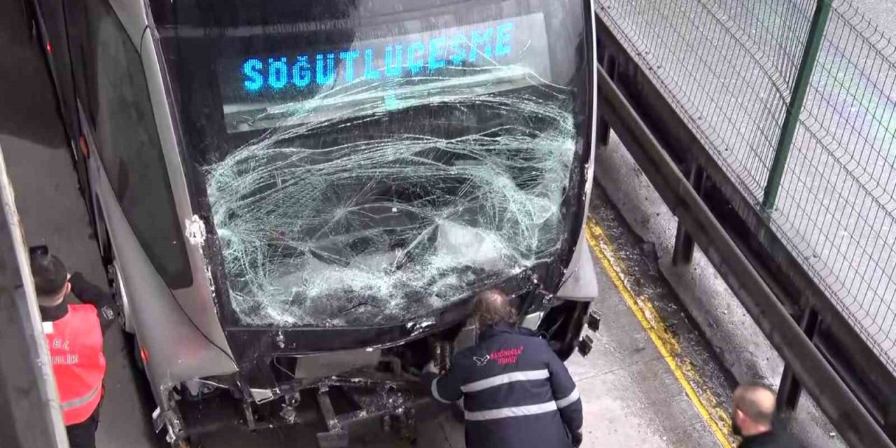 AVCILAR METROBÜS KAZASI: 2’Sİ ÇOCUK 21 YARALI