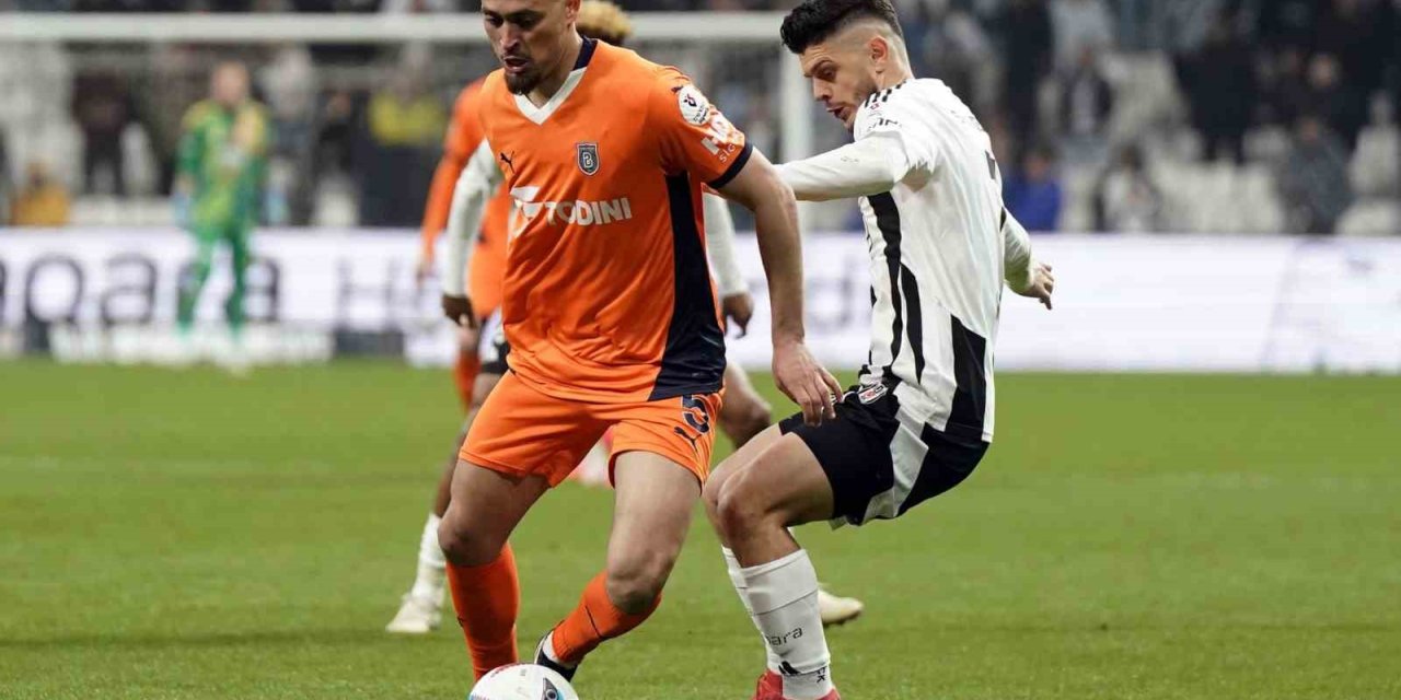 TRENDYOL SÜPER LİG: BEŞİKTAŞ: 0 - BAŞAKŞEHİR: 2 (MAÇ SONUCU)