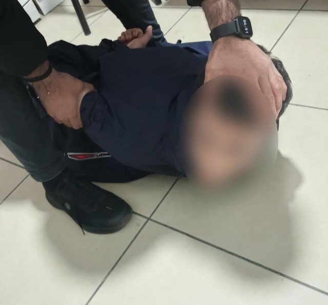 KADIKÖY’DE İŞ YERİNE KURŞUN YAĞDIRIP VİDEO ÇEKTİLER: 5 ŞÜPHELİ YAKALANDI