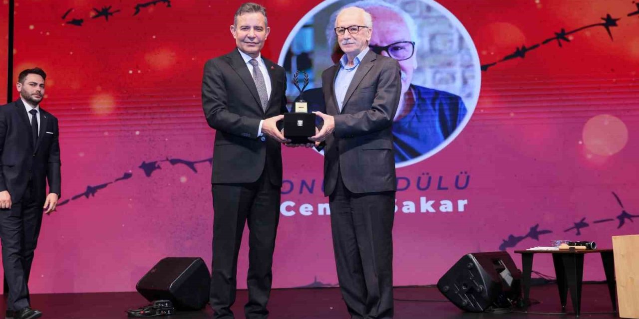 5. ESENLER ÖYKÜ GÜNLERİ’NDE "ONUR ÖDÜLLERİ" SAHİPLERİNİ BULDU