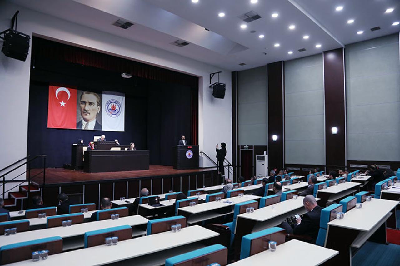 2024 YILI FAALİYET RAPORU BELEDİYE MECLİSİNDE KABUL EDİLDİ