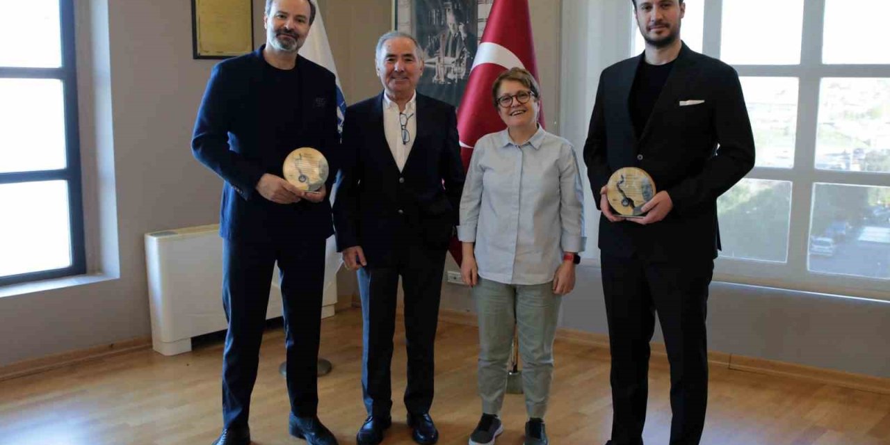 BEYAZ GÜVERCİNLER BURS PROGRAMI’NA BAĞIŞ DESTEĞİ