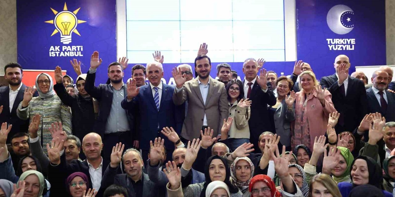 AK PARTİ İSTANBUL SAHAYA İNİYOR