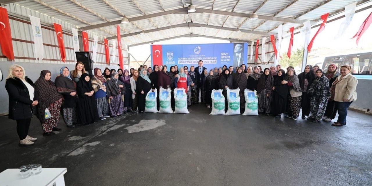 SİLİVRİ’DE TABAN GÜBRESİ DAĞITIM TÖRENİ DÜZENLENDİ