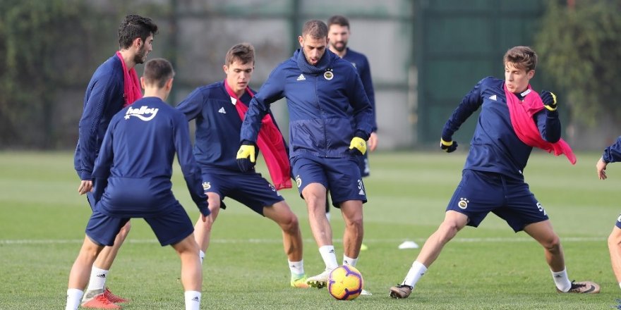 Fenerbahçe’de Antalyaspor maçı hazırlıkları başladı