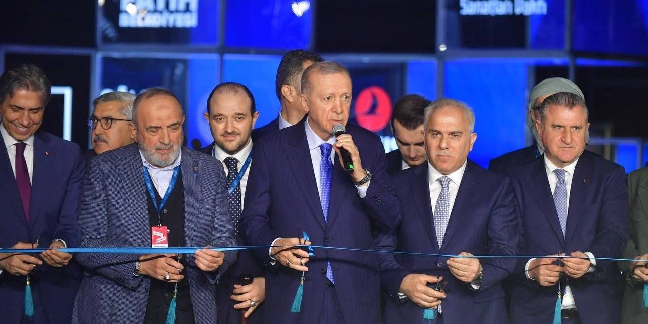 3. ULUSLARARASI YEDİTEPE BİNEALİ SANATSEVERLERLE BULUŞTU