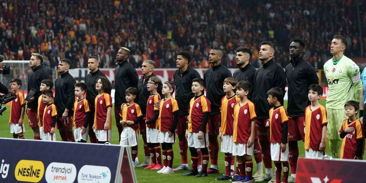 GALATASARAY EVİNDEKİ YENİLMEZLİĞİNİ 15’E ÇIKARDI
