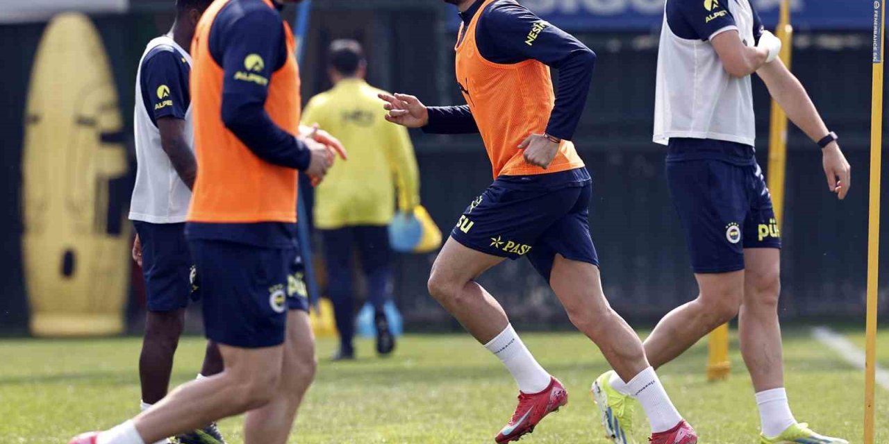 FENERBAHÇE, KAYSERİSPOR MAÇI HAZIRLIKLARINI TAMAMLADI