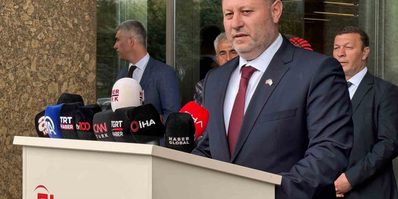 KKTC MECLİS BAŞKANI ZİYA ÖZTÜRKLER, SIRRI SÜREYYA ÖNDER’İ HASTANEDE ZİYARET ETTİ