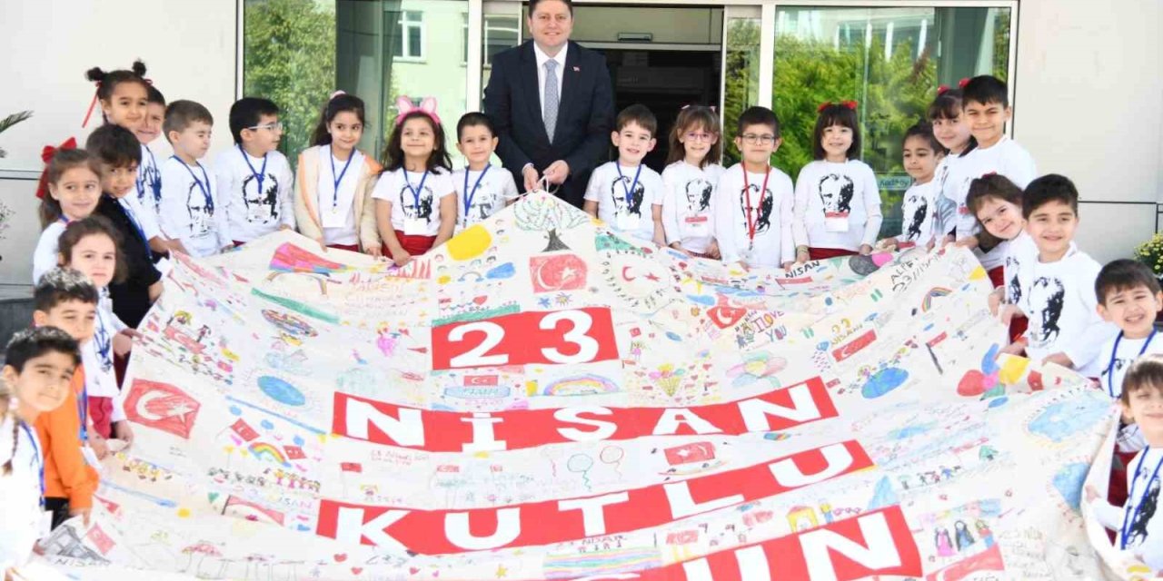 KADIKÖY’DE 23 NİSAN ŞENLİĞİ