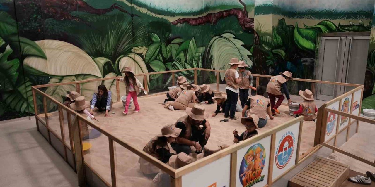 MALTEPELİ MİNİKLERDEN KÜÇÜK KAZILAR, BÜYÜK KEŞİFLER