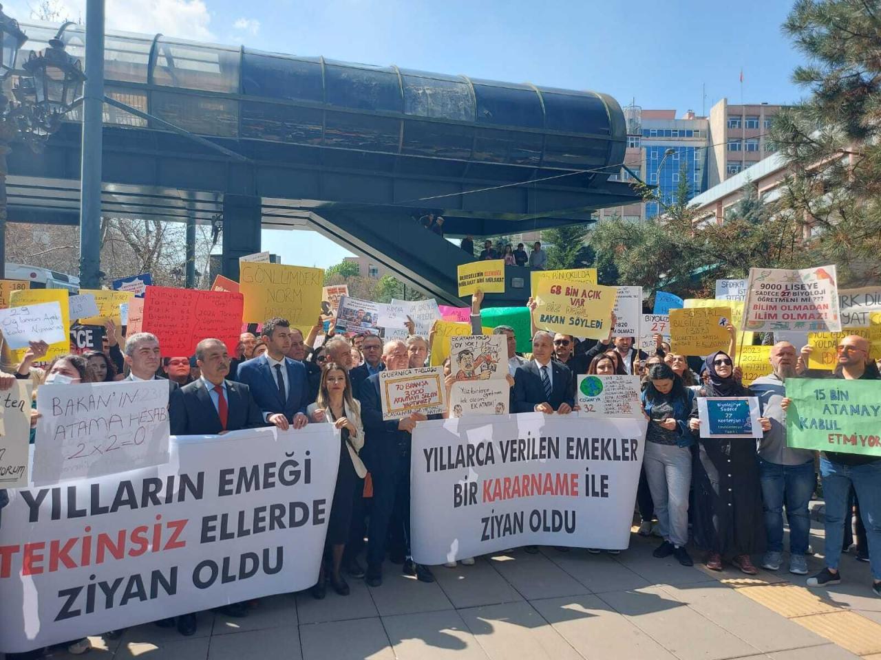 Suat Özçağdaş: “Yeryüzüne Sizin Kadar İkiyüzlü Bir İktidar Gelmemiştir”