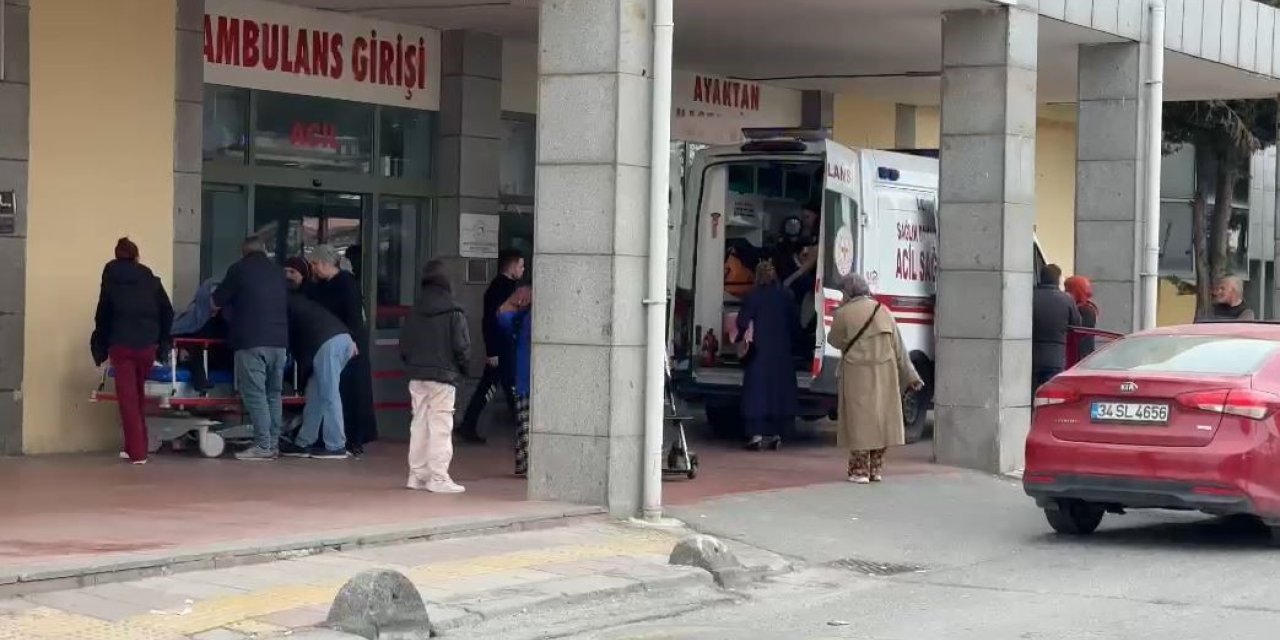 DEPREMDE KAÇARKEN YARALANAN 22 KİŞİ ARNAVUTKÖY DEVLET HASTANESİ’NE MÜRACAAT ETTİ