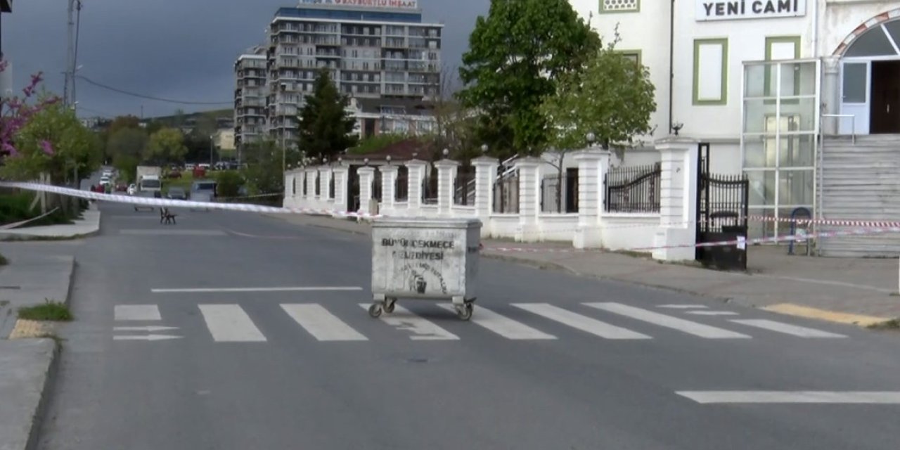 BÜYÜKÇEKMECE’DE MİNARESİ HASAR ALAN CAMİ İBADETE KAPATILDI