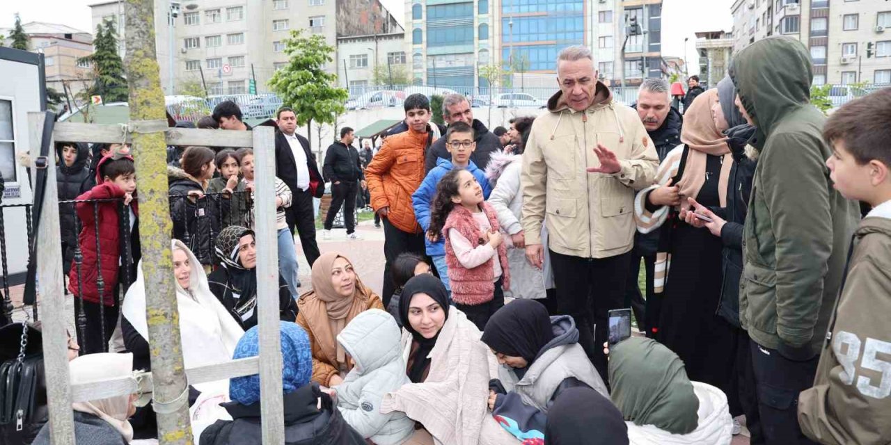 SULTANGAZİ BELEDİYESİ DEPREM SONRASI TÜM EKİPLERİ İLE SAHADA