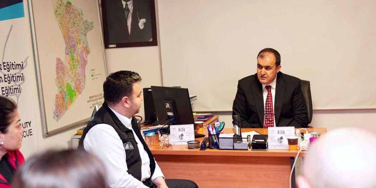 BEŞİKTAŞ BELEDİYESİ DEPREM SONRASI KOMŞULARININ YANINDA