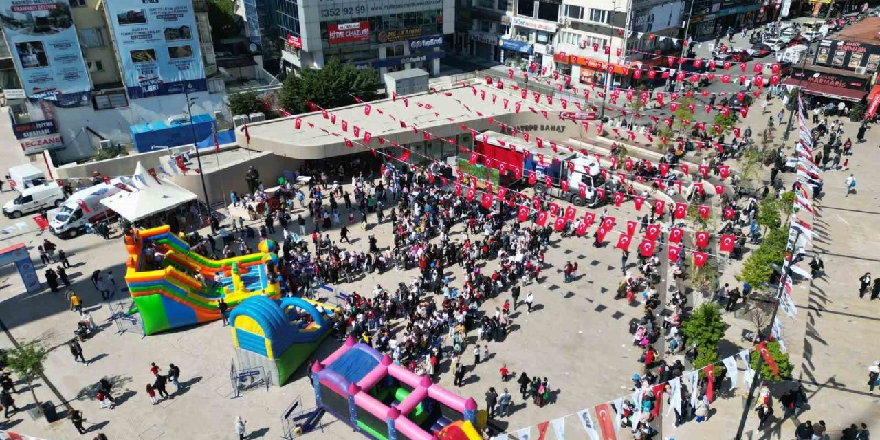MALTEPE’DE 23 NİSAN’IN 105’İNCİ YILI COŞKUYLA KUTLANDI