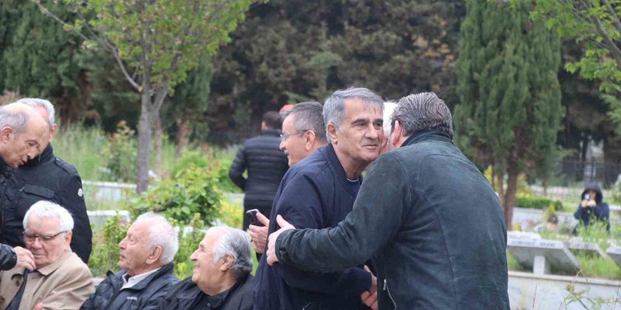 TRABZONSPOR ONURSAL BAŞKANI MEHMET ALİ YILMAZ, KABRİ BAŞINDA ANILDI