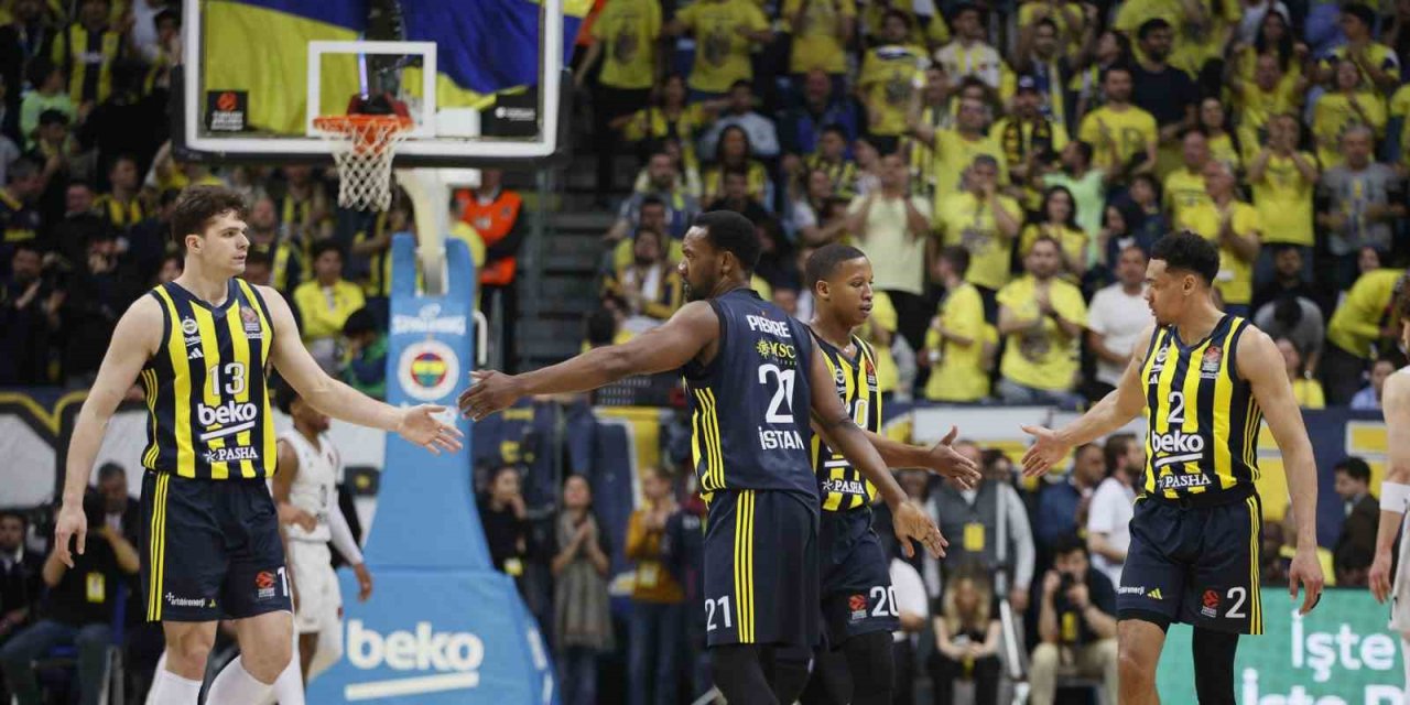 FENERBAHÇE BEKO, SERİDE DURUMU 2-0’A GETİRDİ