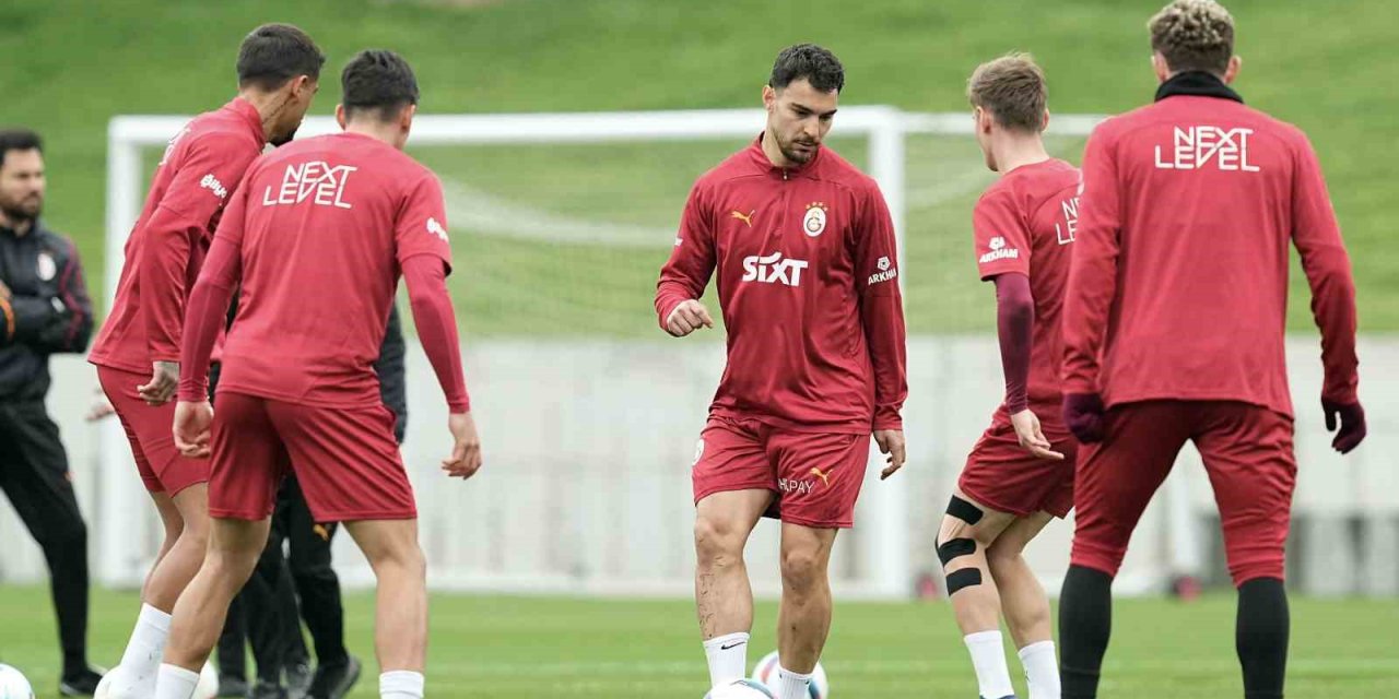 GALATASARAY, EYÜPSPOR MAÇI HAZIRLIKLARINA DEVAM ETTİ