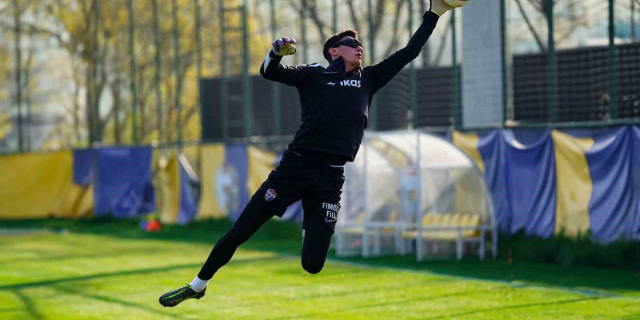 EYÜPSPOR, GALATASARAY MAÇININ HAZIRLIKLARINI TAMAMLADI