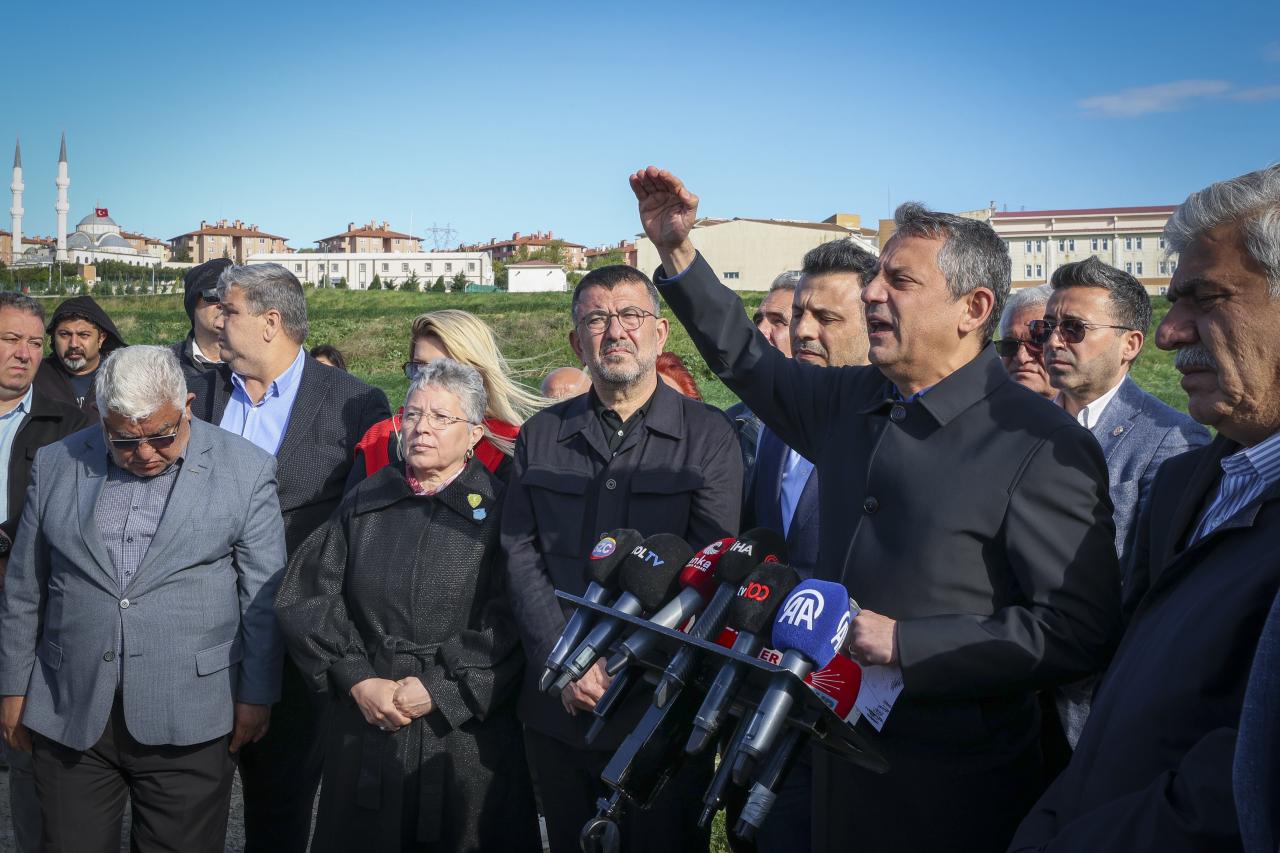 CHP Genel Başkanı Özgür Özel: “Ekrem İmamoğlu’nun Kendisi Bile Bu Vakitten Sonra Adaylıktan Çekilemez”